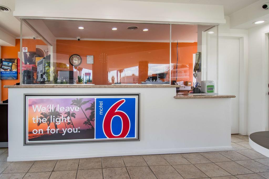 Motel 6-San Bernardino, Ca - Downtown Εξωτερικό φωτογραφία