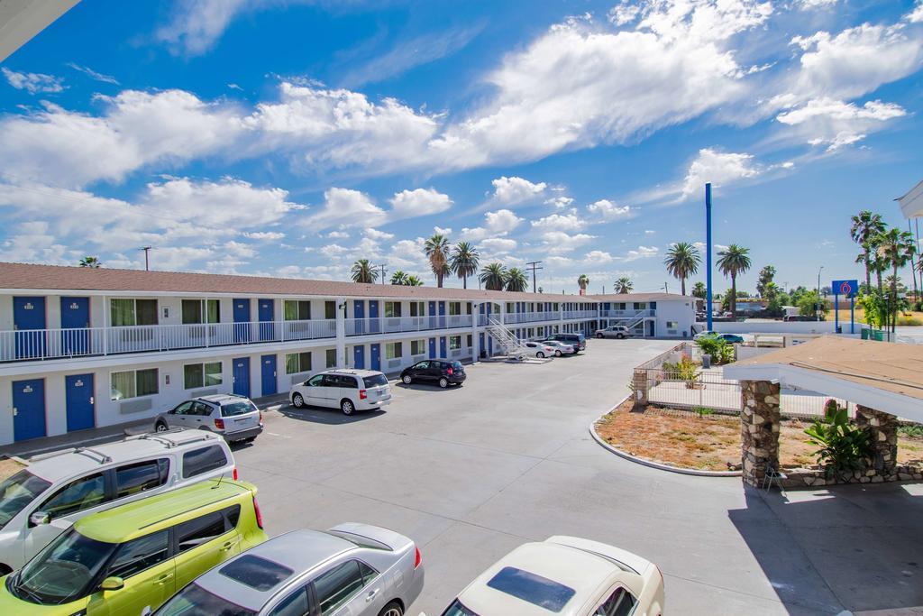 Motel 6-San Bernardino, Ca - Downtown Εξωτερικό φωτογραφία