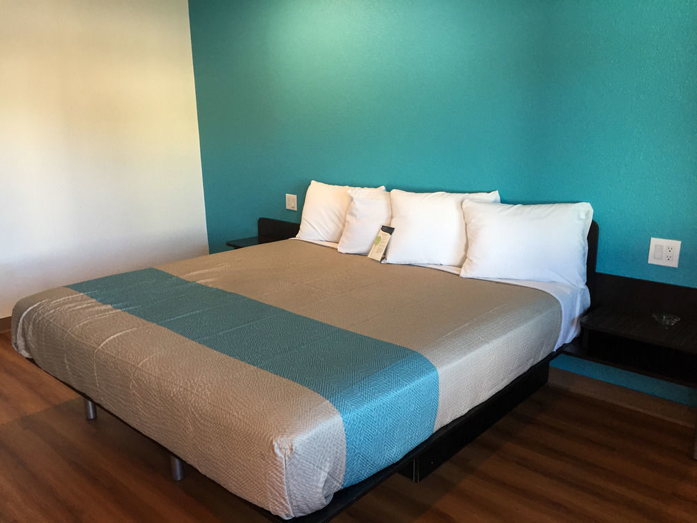 Motel 6-San Bernardino, Ca - Downtown Εξωτερικό φωτογραφία