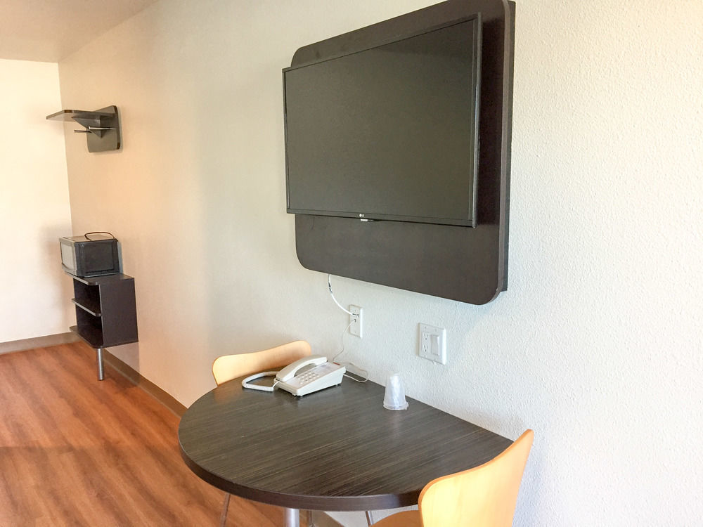 Motel 6-San Bernardino, Ca - Downtown Εξωτερικό φωτογραφία